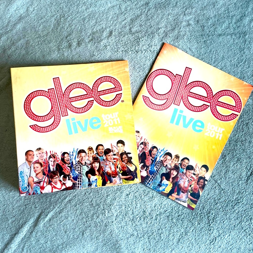 🎉GLEE Live 2011 Program and Binder